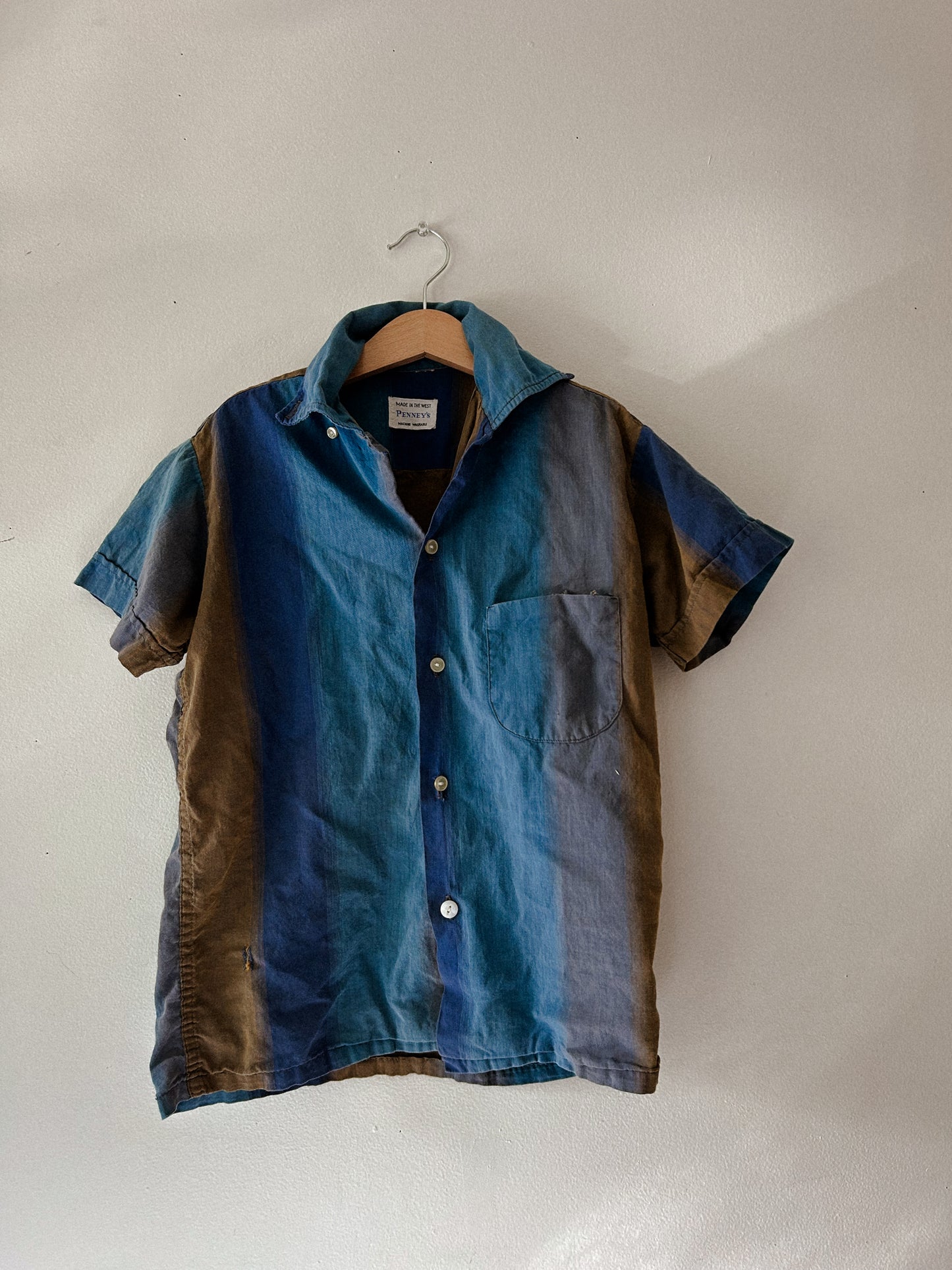 70s Short Sleeve Blue to Brown Top